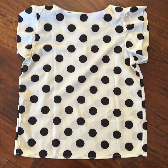 Unbranded | Polka dot blouse with ruffled sleeves - Picture 10 of 10